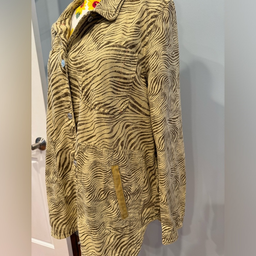 Pilcro Oversized Shacket Button Up Zebra Animal P… - image 5